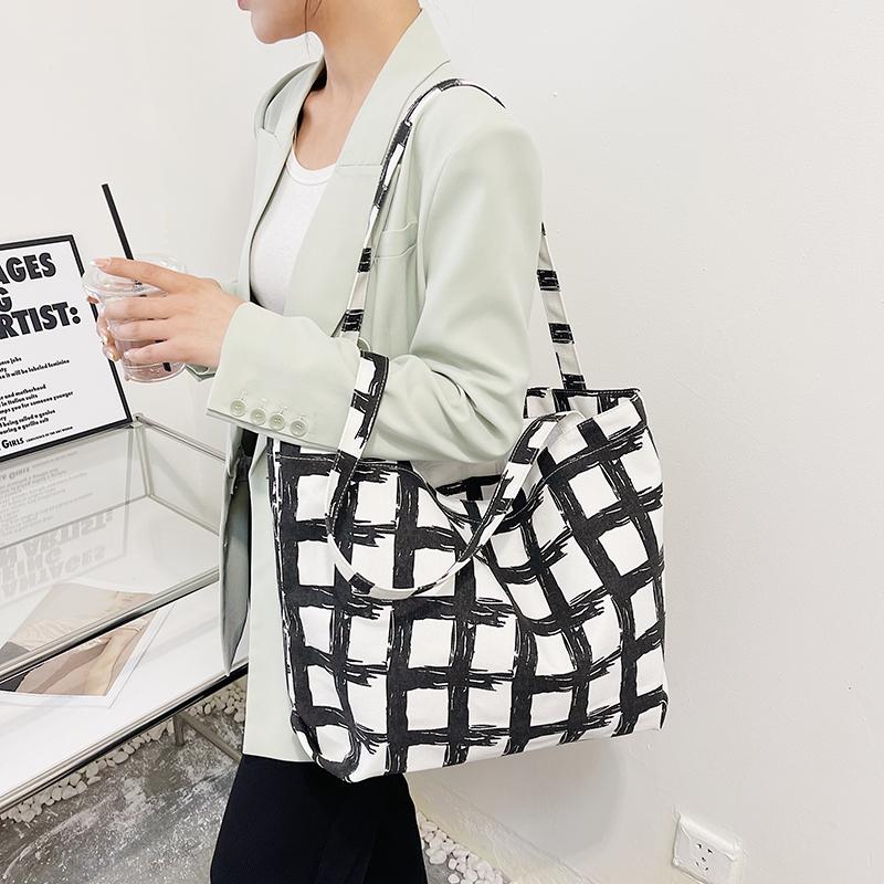 Сумка через плечо с принтом в клетку, вместительная, женская, из холста