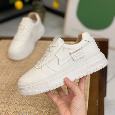 Luji кроссовки на толстой подошве с увеличением роста женские осень 2024 новая корейская версия ins тренд повседневные спортивные универсальные белые туфли