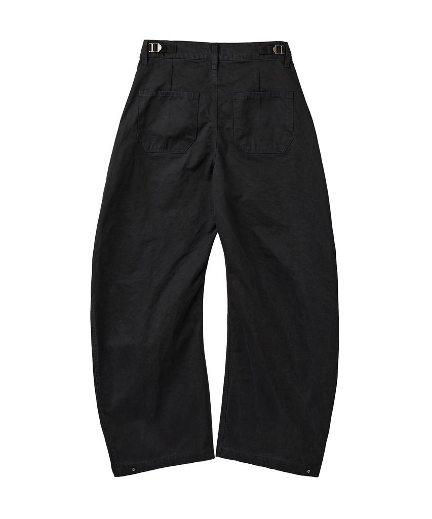 AREUBAN Triple Leaf Curved Pants_Triple Black