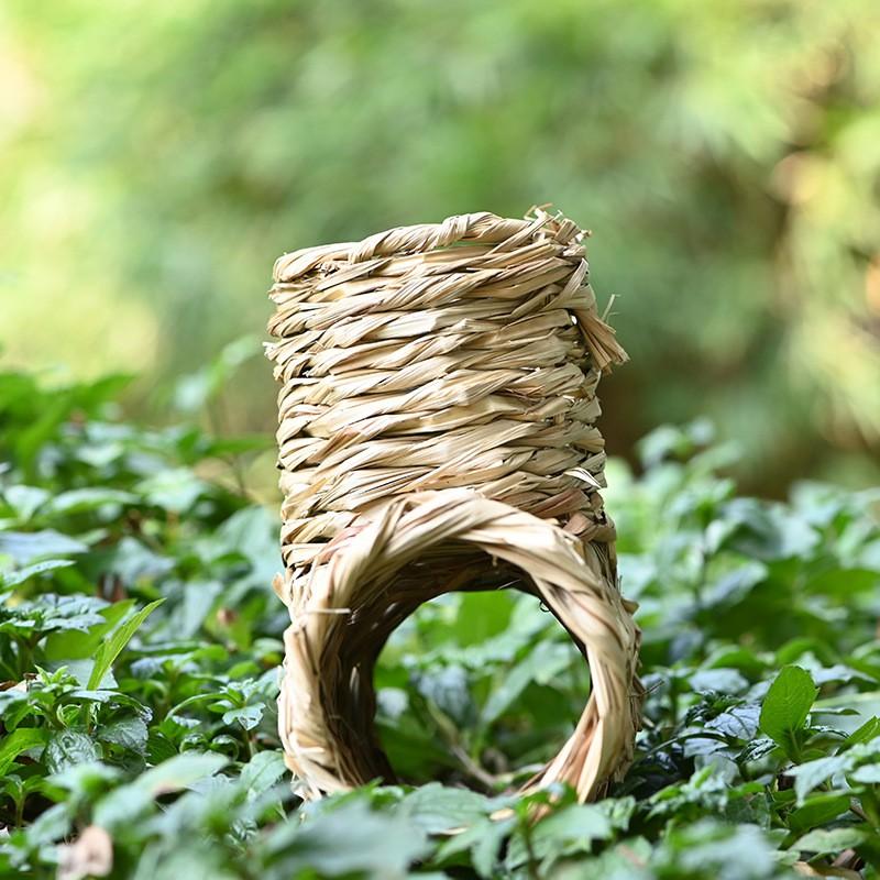 Natural Woven Reed Hideout Tunnel Hamster Rabbit Chinchilla Small Pet Enrichment Shelter Teeth Grinding Toy