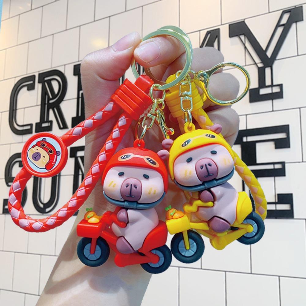 Брелок в виде мультфильма «Капибара» в стиле животного, ювелирное изделие «Капибара на велосипеде», брелок для сумки, кулон