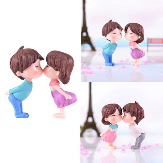 2Pcs Kiss Dolls Mini Landscape Ornaments Figurines Fairy Garden Dollhouse Decor