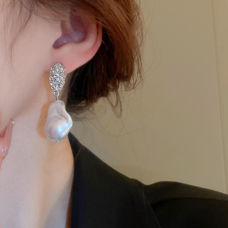 Прочные Геометрические Серьги с Неправильным Жемчугом для Женщин Персонализированный Дизайн Подвески Серьги Модный Универсальный Стиль Циркон