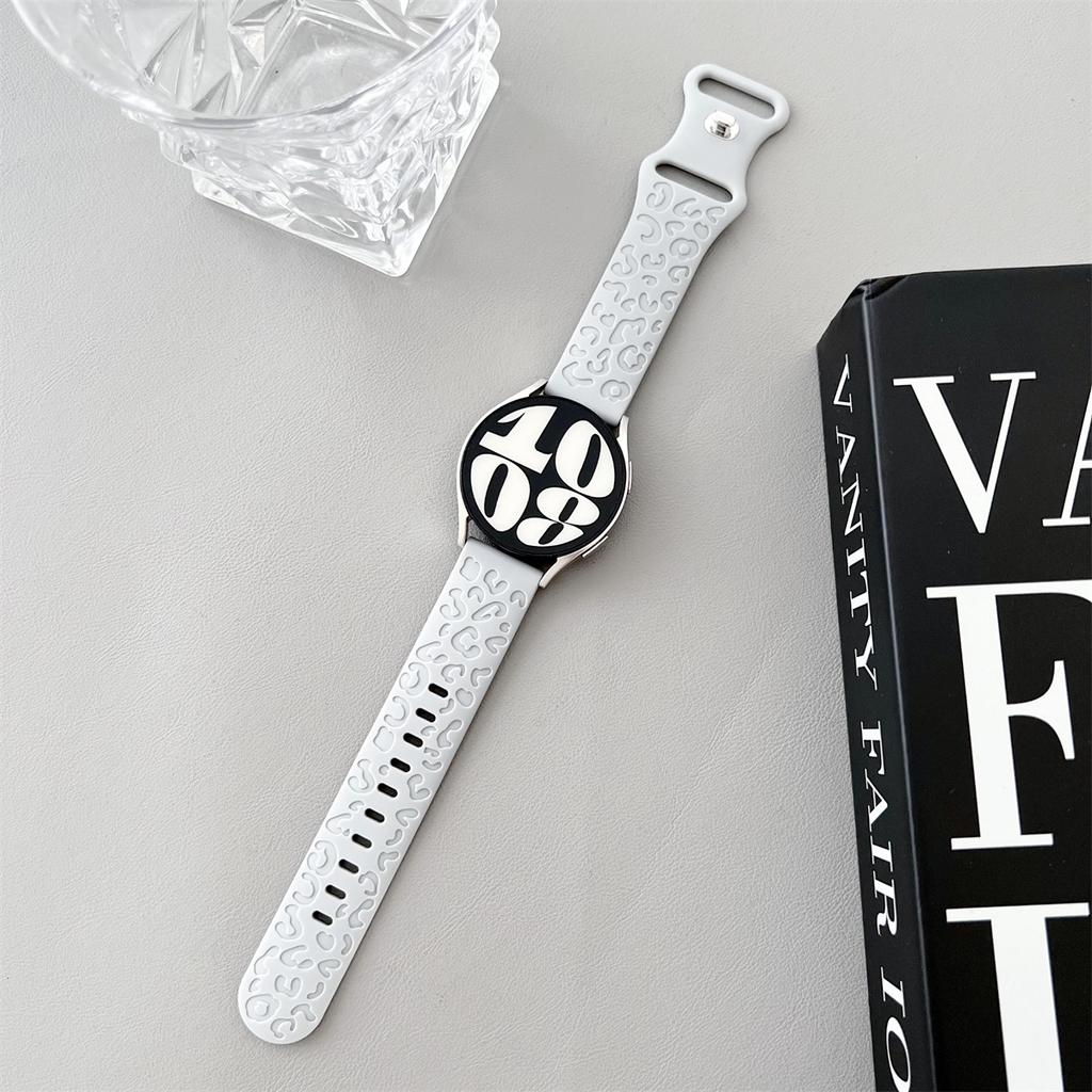 Ремешок с леопардовой гравировкой 20 мм, 22 мм для Samsung Galaxy Watch 6, 5, 4, 40 мм, 44 мм, силиконовый милый ремешок Gear S3 6, классический, 43 мм, 47 мм, Active 2