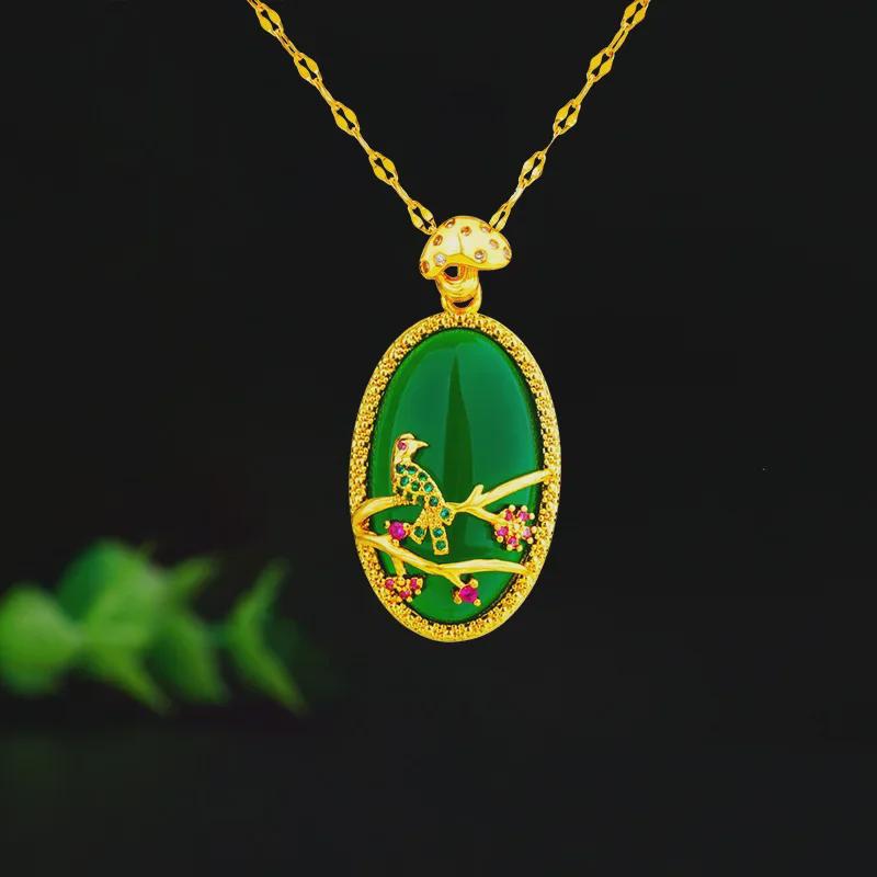 Элегантная подвеска «Сорока» цвета яшмы с микроинкрустацией — модные женские украшения с имитацией 24-каратного золота