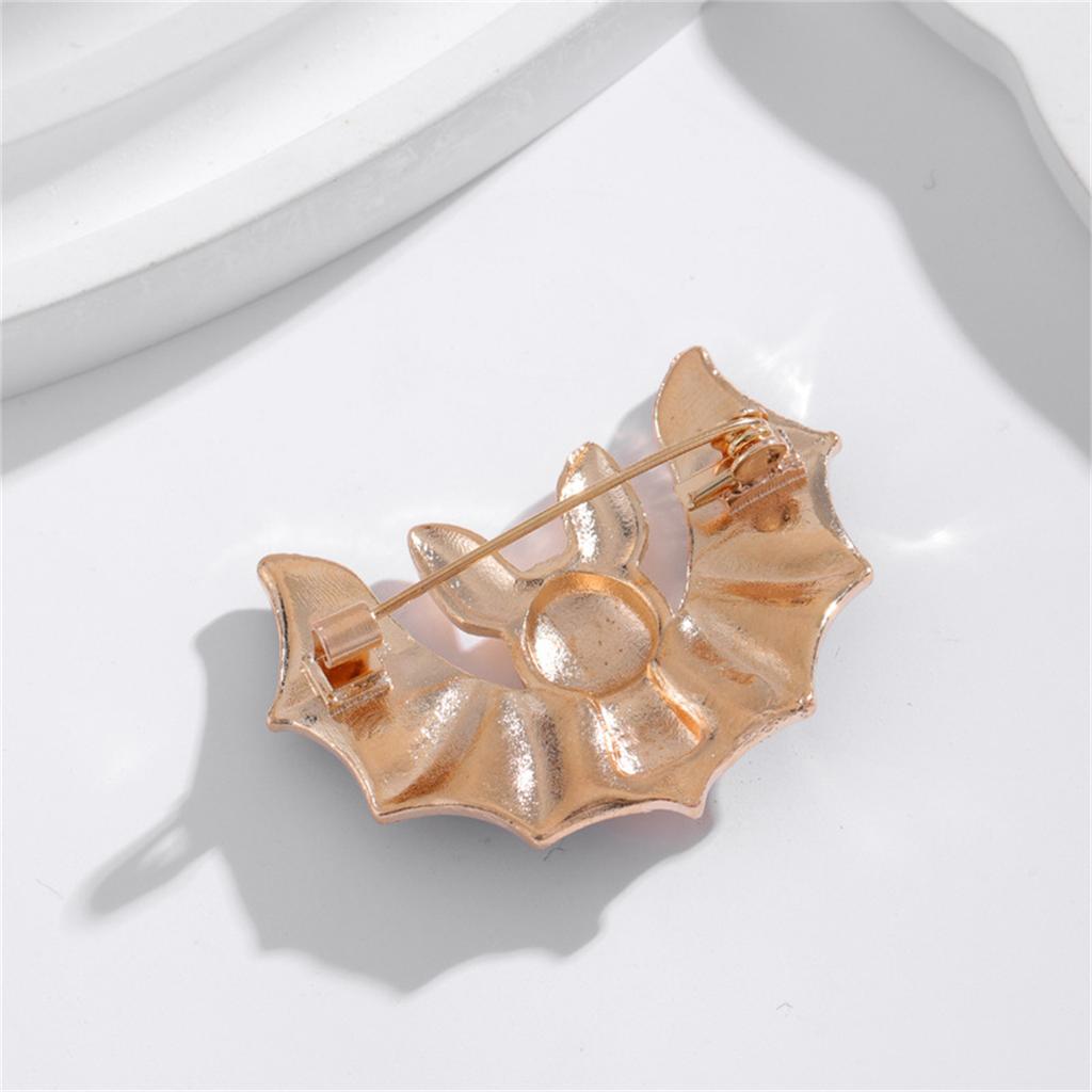 Rinhoo Gothic Black Enamel Bat Brooches For Women Men Vintage Red Eyes Rhinestone Bat Lapel Pins Animal Badge Halloween Jewelry