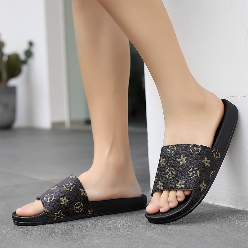 Мужская обувь, летние уличные тапочки, новые стильные нескользящие тапочки, мужские тапочки