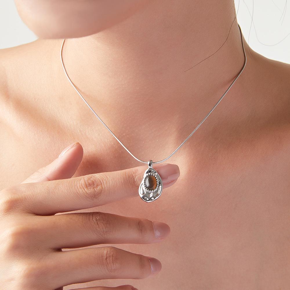 Европейская и американская подвеска-ожерелье из камня тигровый глаз с цепочкой из нержавеющей стали с 18-каратным золотым покрытием