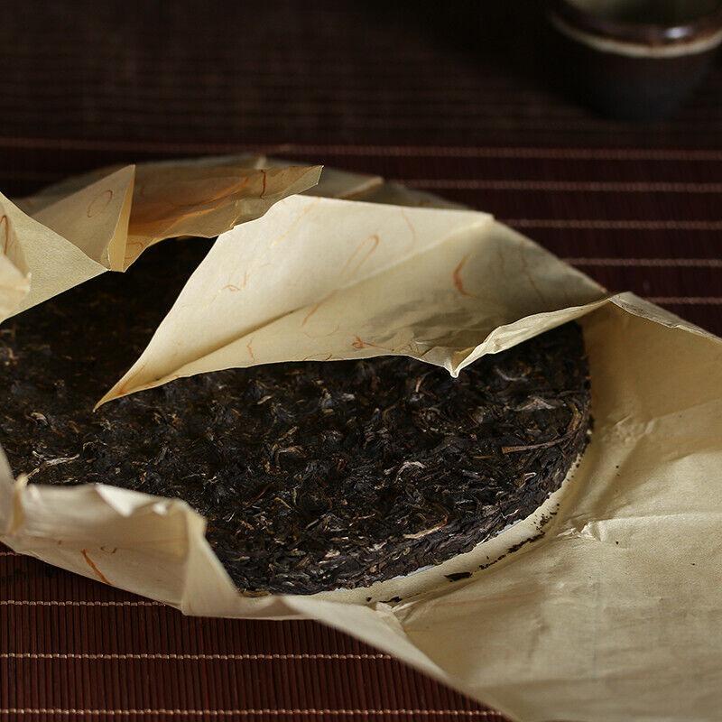 Yiwu Green Big Tree XY Сягуань Пуэр Юньнань Пуэр Железный чайный торт сырой 357г