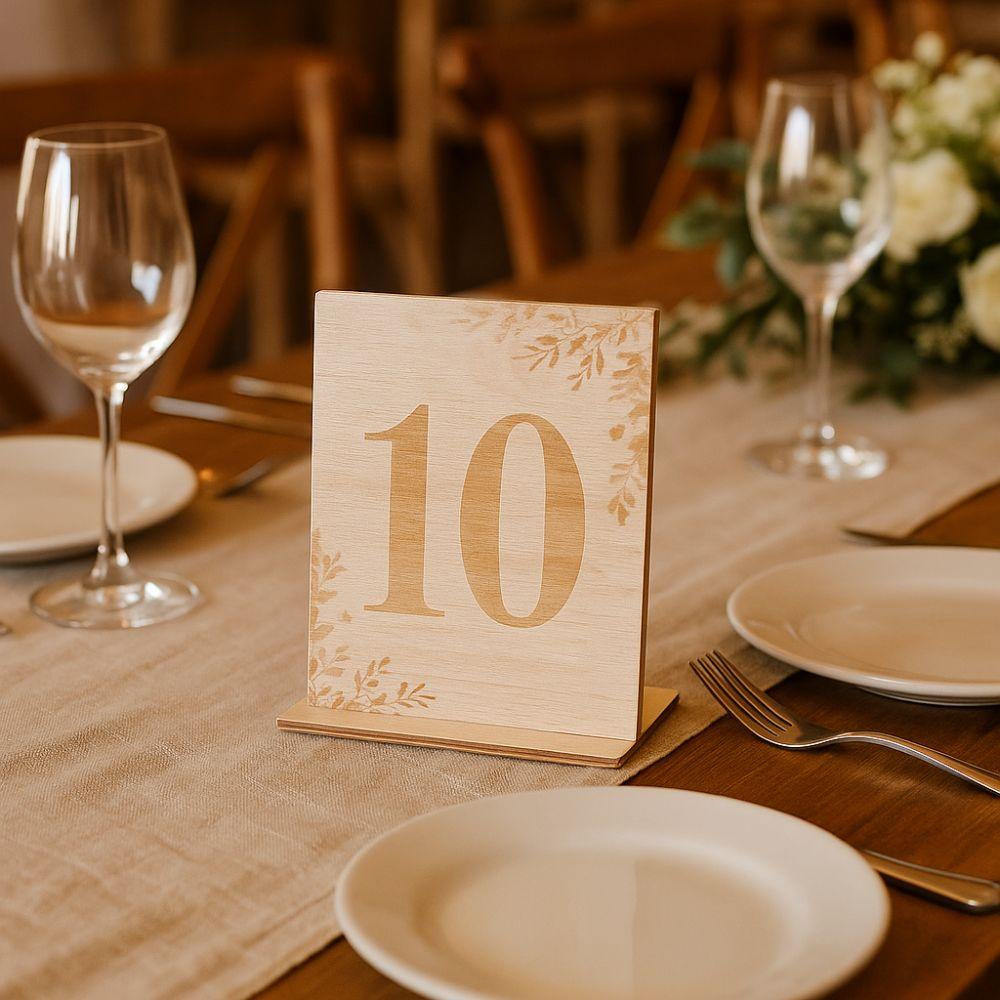 10pcs Reusable Rustic Table Signs with Base Holder Place Card Holders  Reception Decor
