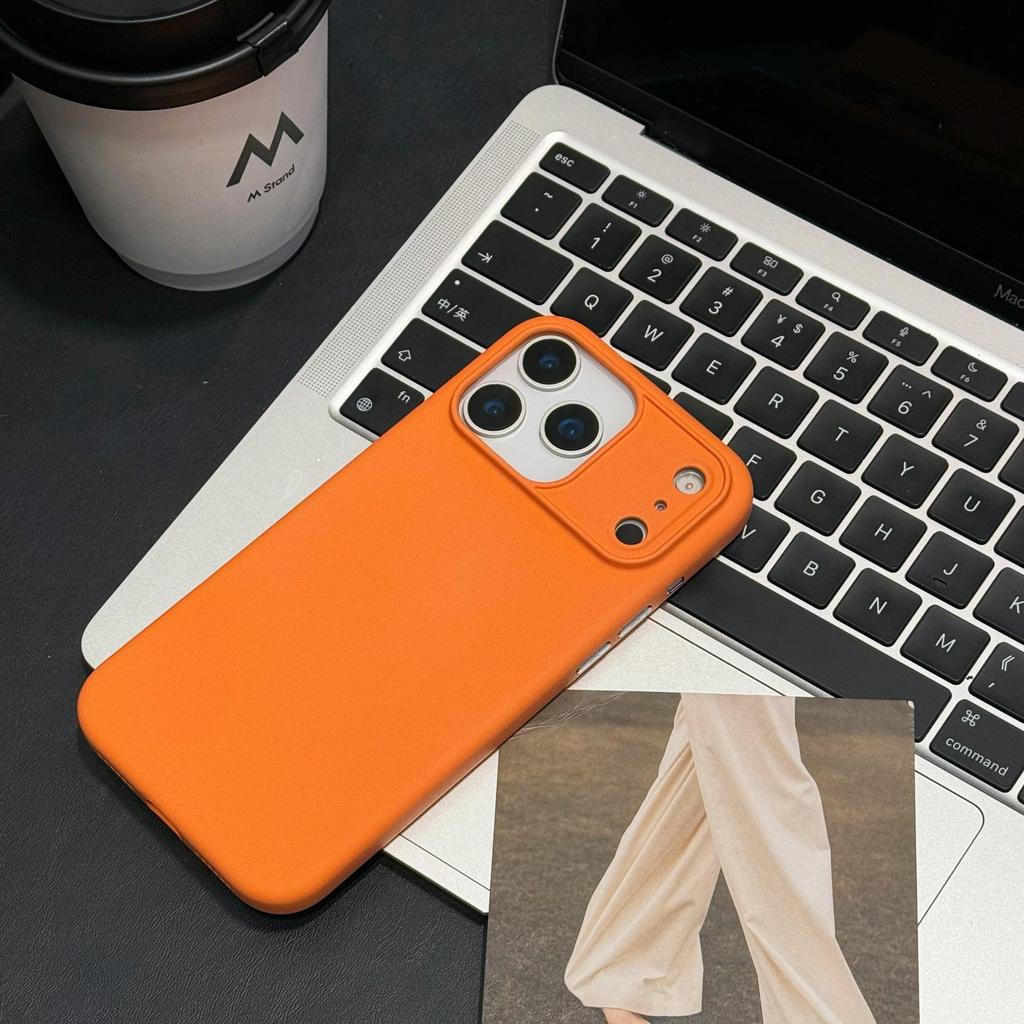 Магнитный чехол Apple 17 Pro Max Sandstone: Матовое покрытие, приятное на ощупь, Отвод тепла, Защита от падений для iPhone 16