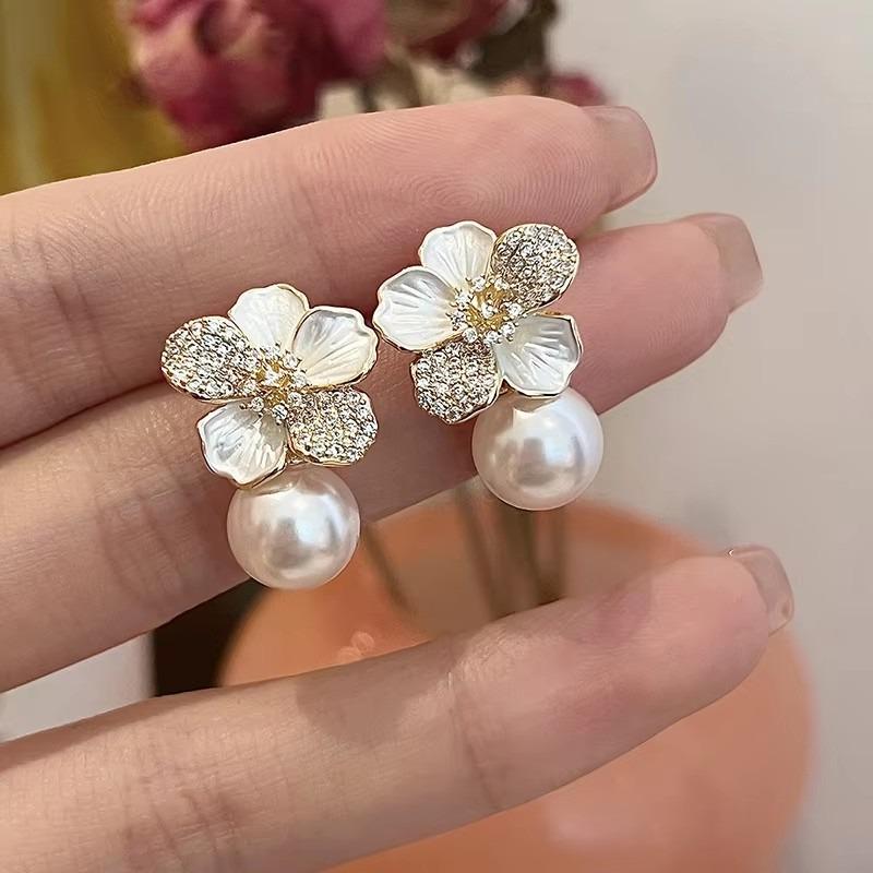 Temperament Shiny Zircon Flowers Stud Earrings For Women Girls Light Luxury Imitation Pearl Earring Party Wedding Ear Jewelry