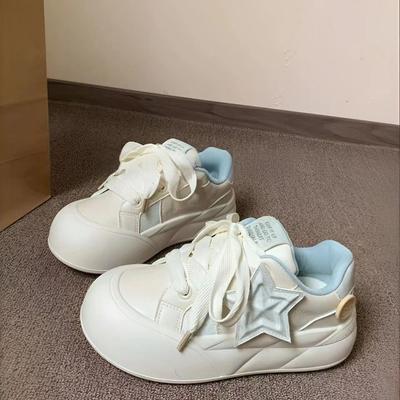 Толстая подошва, увеличивающая рост, универсальные маленькие белые туфли, женские летние новые спортивные кеды, студенческий стиль, уродливо милые туфли-хлебушки женские