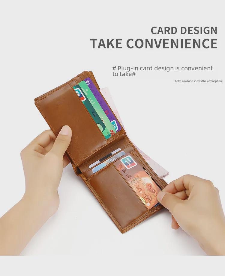 Мужской кошелек из натуральной кожи тройного сложения с отделениями для карт и горизонтальным отделением для монет