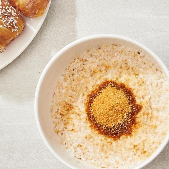 Vedaka Cane Jaggery Powder | Premium-Quality| No added Preservatives | No Added Sugar | Natural Sweetener | 1 kg Jar