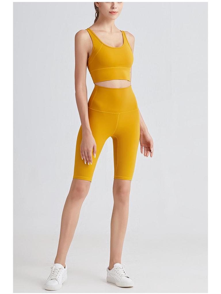 Женский спортивный бюстгальтер телесного цвета в стиле майки: Ударопрочный, красивый дизайн спинки, идеально подходит для йоги и бега.