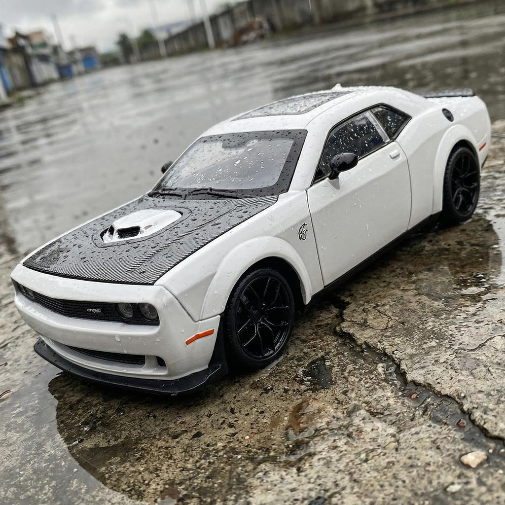 1:18 Dodge Challenger SRT Redeye Hellcat Мускульный Спортивный Автомобиль Сплав Металл Литье под Давлением Модель Автомобиля Домашний Декор Настольный Дисплей Украшение