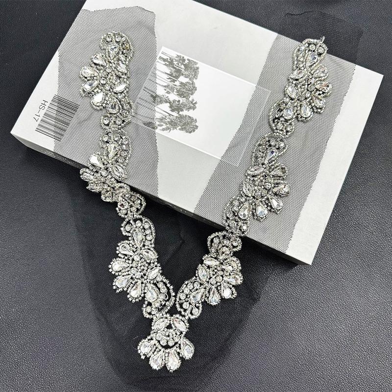 Аксессуары для шитья своими руками: аппликация из бисера и страз для V-образного выреза, кружевная сетка, бант, нашивки, одежда, платья, аксессуары для шитья.