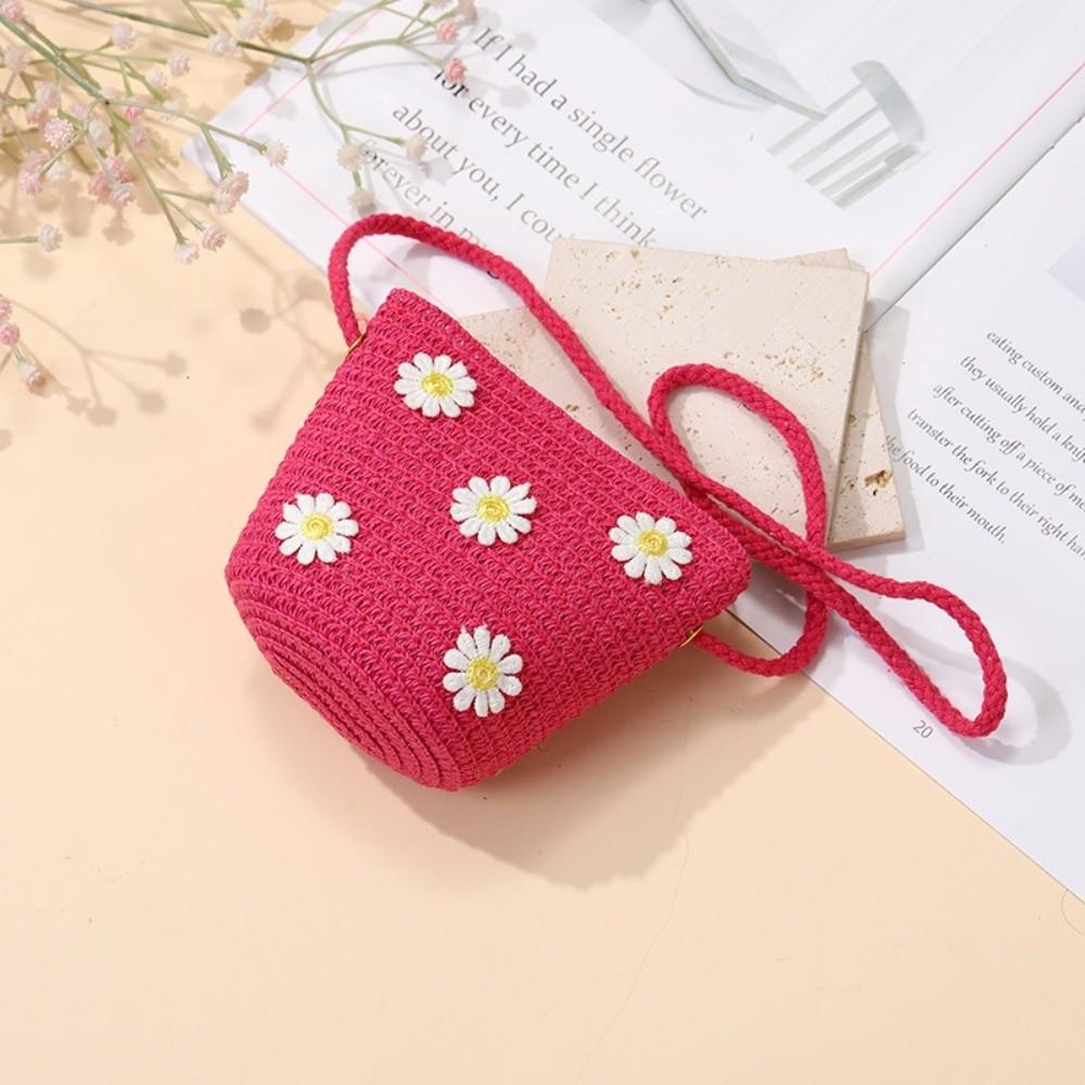 Fashion Small Daisy Kids Straw Bag Shell Shape Woven Shoulder Bag Handmade Handbag for Children Girls