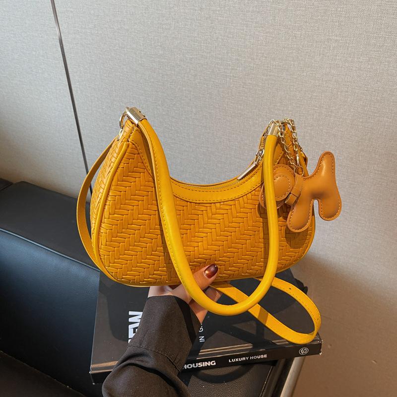 Нишевый дизайн простая плетеная сумка на плечо подмышку женская 2025 лето новая универсальная сумка-мессенджер сумка-пельмень