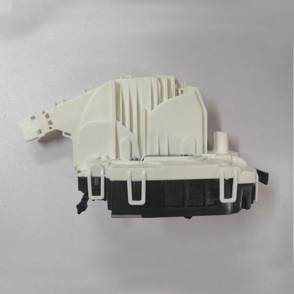 Замок задней левой двери для Mercedes-Benz GLK 350 2010 (LHD) - Деталь A2047302335, Новая