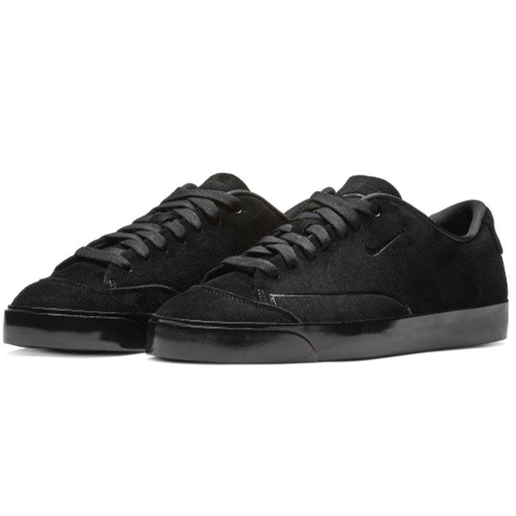 black nike blazer low