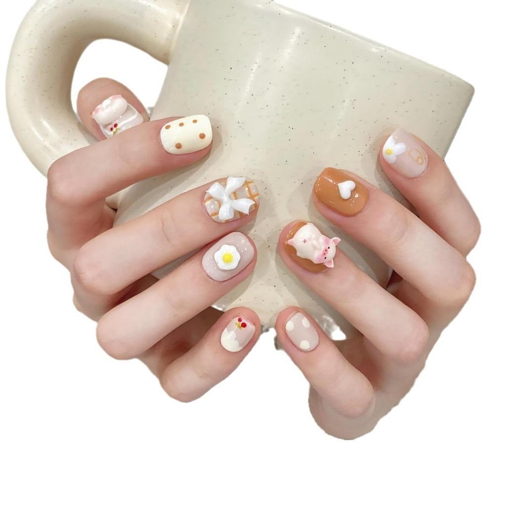 100% HANDMADE Short Round Fake Nail With Glue Toast Pig Cute Macaron Greedy Pig Acrylic Press On Artificial Fake Nails Reusable Nails