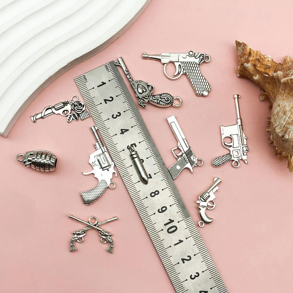 Ожерелье и браслет из сплава в стиле ретро с подвеской «Пуля»