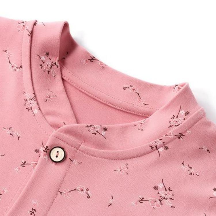 Lightweight Womens Floral Print Cotton Shirt Jacket Long Sleeve Button Down Shackets with Pockets Casual Spring Fall Outwear