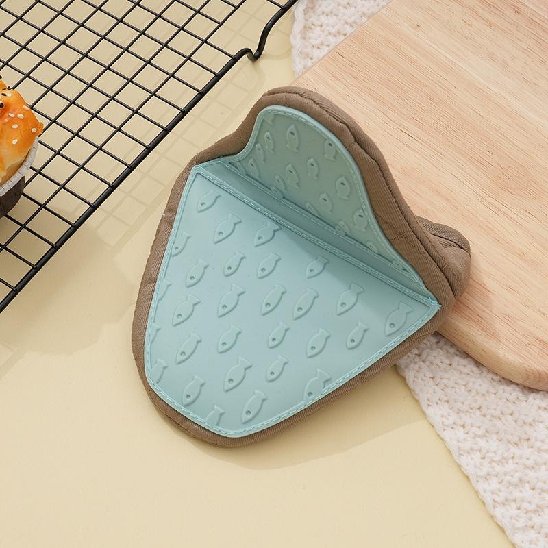 Silicone Oven Mitts Fish Shaped Heat Resistant Gloves Anti Scald Kitchen Pot Holder for Baking Cooking