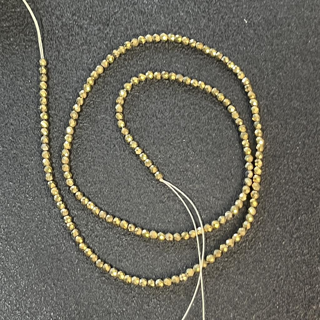 5 нитей, Доступный Иридированный Стеклянный Бисер (Стеклярус) 2 мм / 3 мм, Нить 38 см, Оптом Россыпью Разделительные Бусины для DIY Браслетов, Ожерелий, Браслетов на Ногу