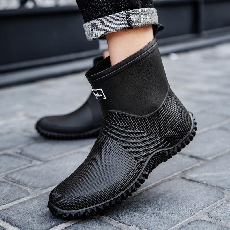 New Men's Mid-Calf Thick Bottom Rain Boots Fashionable Fishing Kitchen Non-Slip Waterproof Car Wash Boots Round Toe PVC Material