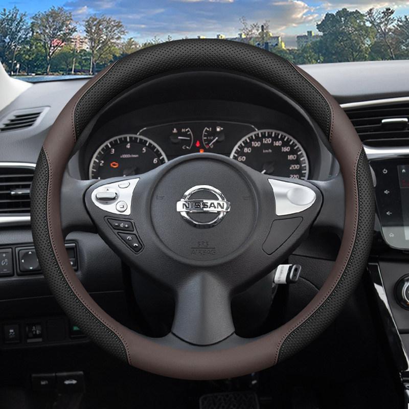 Fits 2026 Nissan Sylphy 14th Gen Steering Wheel Cover—Classic, All-Season Design