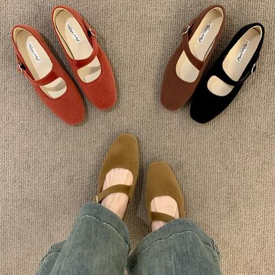 Французские ретро красные туфли Мэри Джейн женские 2025 новая осень темперамент квадратный носок балетки на плоской подошве с мелким вырезом одинарные туфли