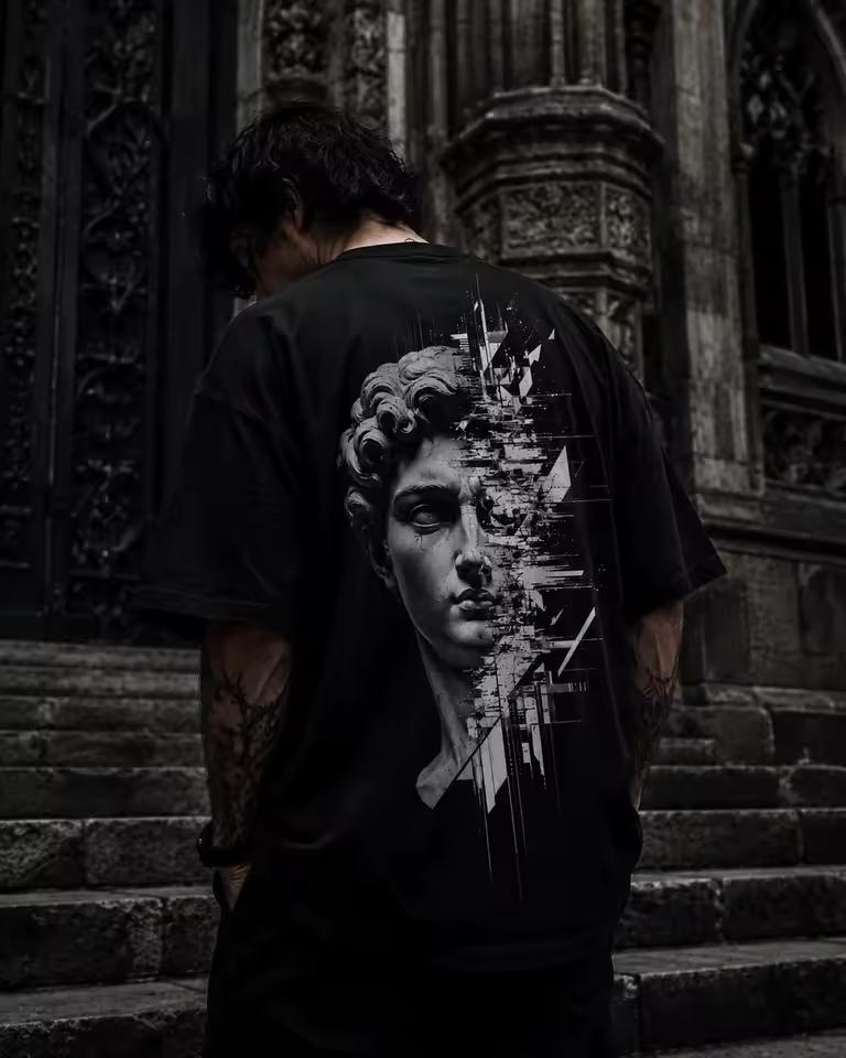 Glitch David Statue T-Shirt – Classical Sculpture Abstract Back Print – Dark Streetwear Gothic Tee – Unisex Oversized Washed Top