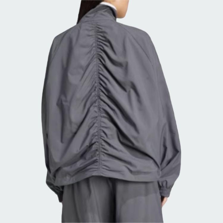 adidas Удобная женская куртка с застежкой-молнией и воротником-стойкой Originals Logo Stripes, темно-серая JY8879