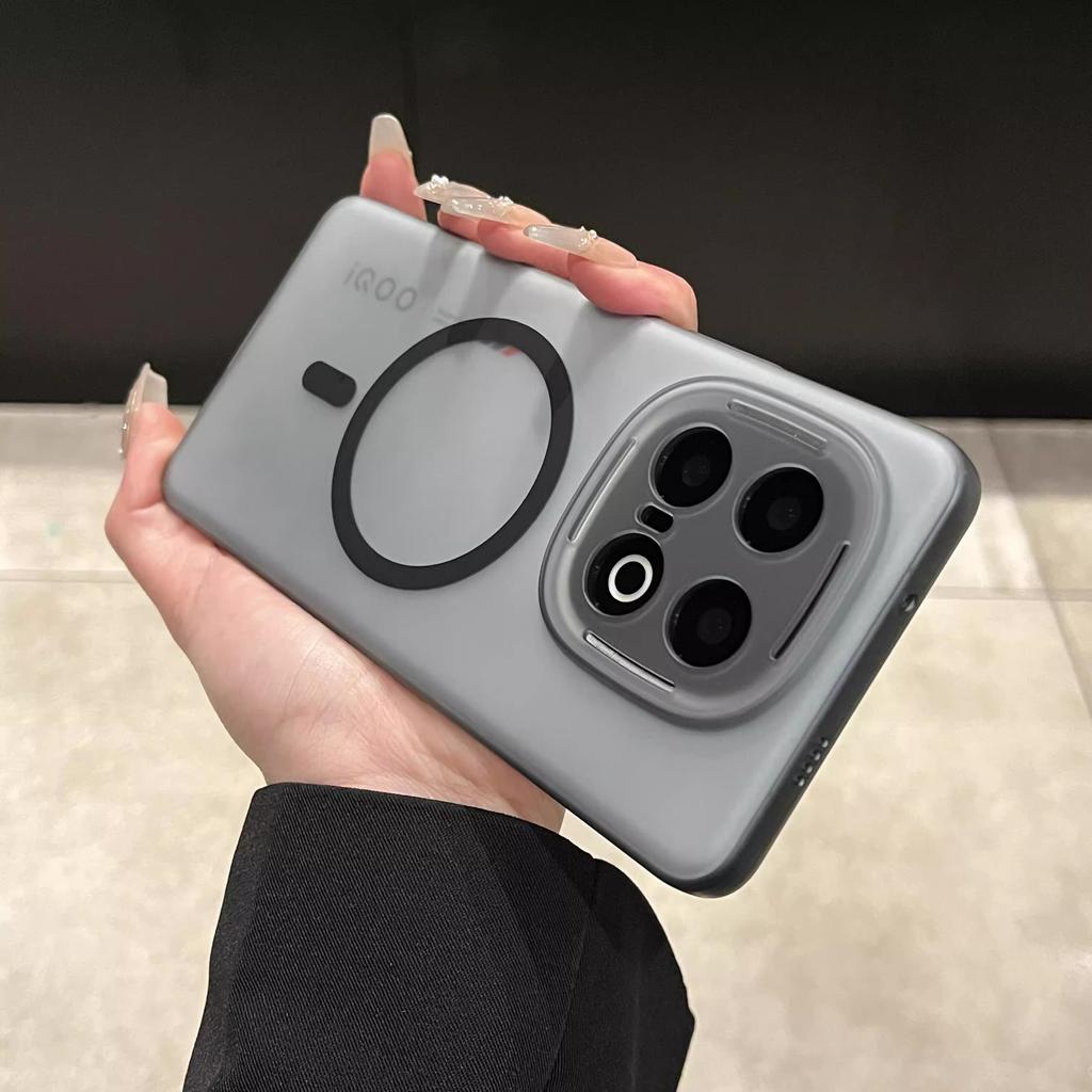 Чехол для VIVO iQOO 15 Простой Жесткий Магнитный Матовый Полуобернутый Защитный Чехол от Падения Для iQOO 13 Ударопрочный Бампер