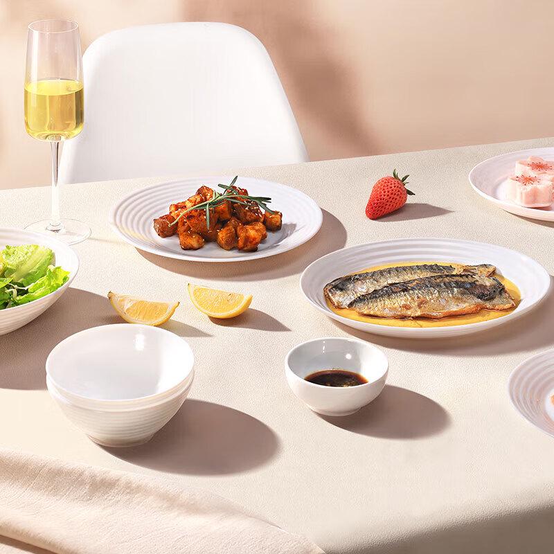 Luminarc Huairuina White Jade 18-Piece Dinnerware Set