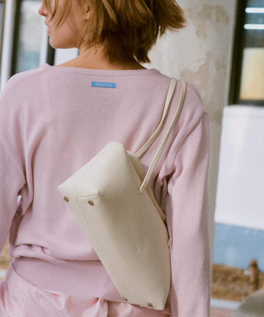 Ostkaka Pebble Flap Shoulder Ivory