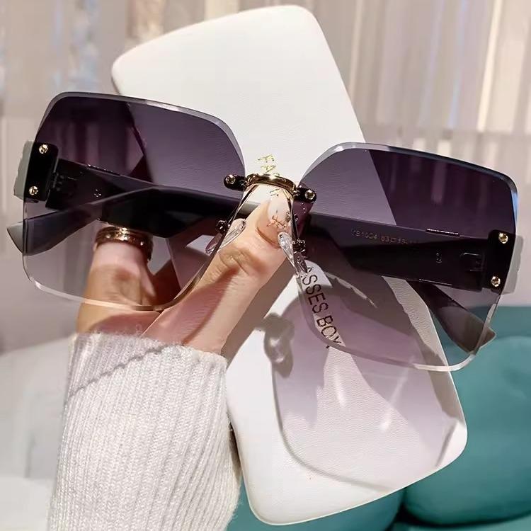 European and American retro large-frame sunglasses, women's UV protection, square and round face, small face, new sunscreen sunglasses