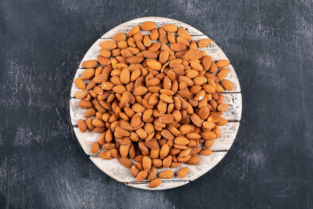 Migdały całe kalifornijskie łuskane orzech - 250g naturalne świeże