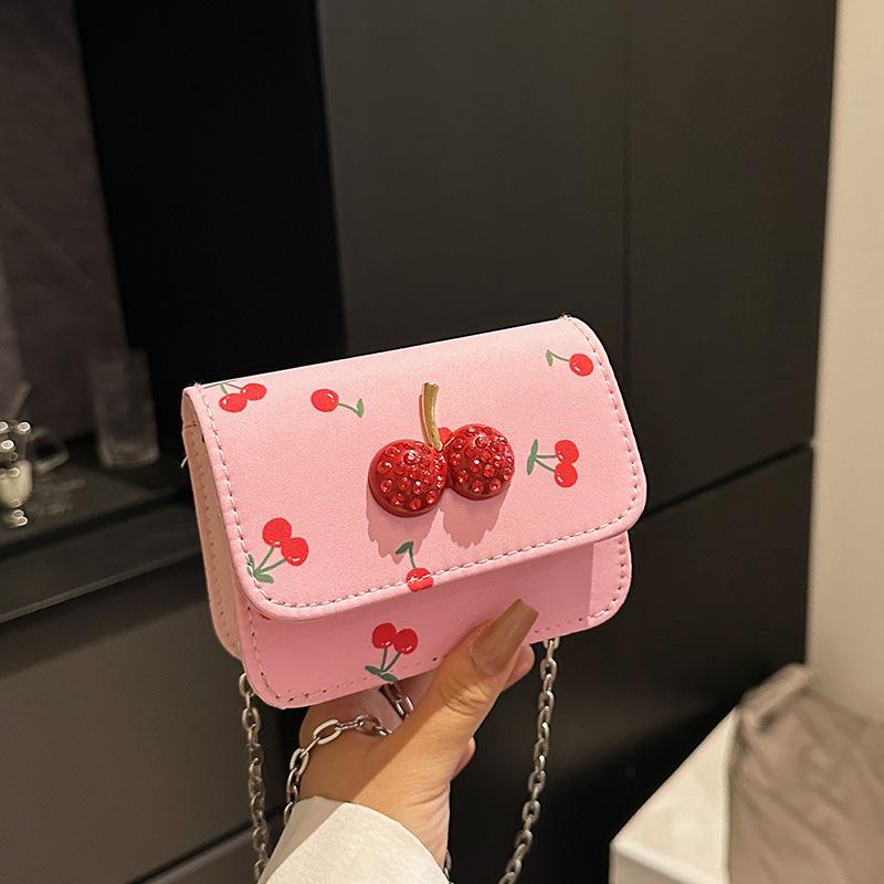 Cute and Beautiful Cherry Trend Chain Fashion Shoulder Bag Versatile Sweet Exquisite Temperament New Messenger Bag