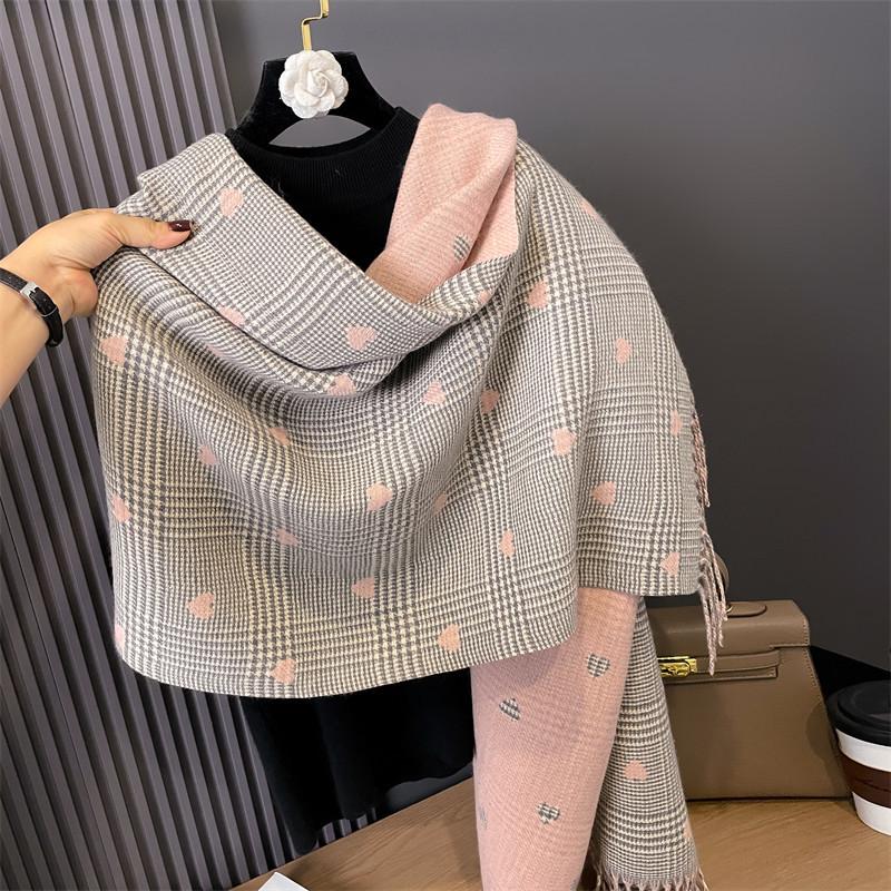 Autumn and Winter New Love Scarf Fashionable Versatile Thickened Student Warm Two-sided Shawl