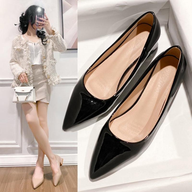 Новые женские туфли из лакированной кожи, туфли на толстом каблуке, высокие каблуки, женские темпераментные туфли с острым носком, сексуальные свадебные туфли-лодочки