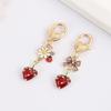 Набор из 3 реалистичных брелоков-подвесок в виде клубники с застежкой-карабином Декоративный аксессуар для ключей, сумок и телефонов