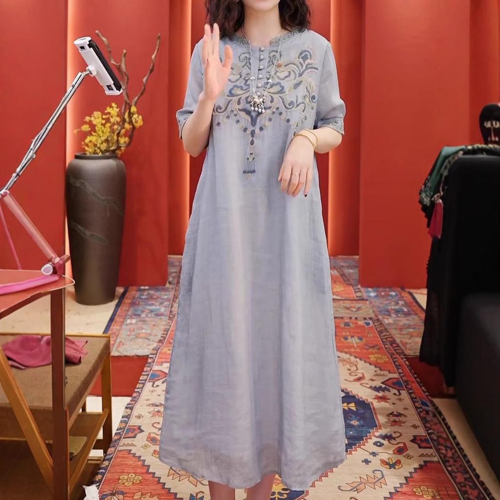Новый китайский стиль ретро вышивка улучшенное платье ципао 2025 лето новый свободный и тонкий темпераментное платье женщины