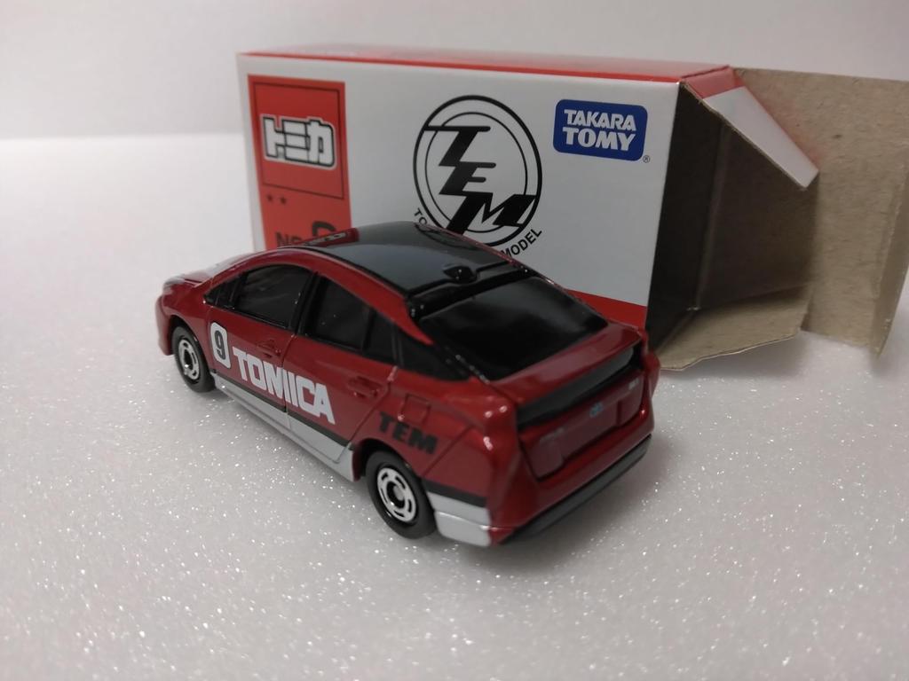 Tomica Event Модель 9 Toyota, произведенная во Вьетнаме Нет. Prius, масштаб 1/59, литой металл, красный,