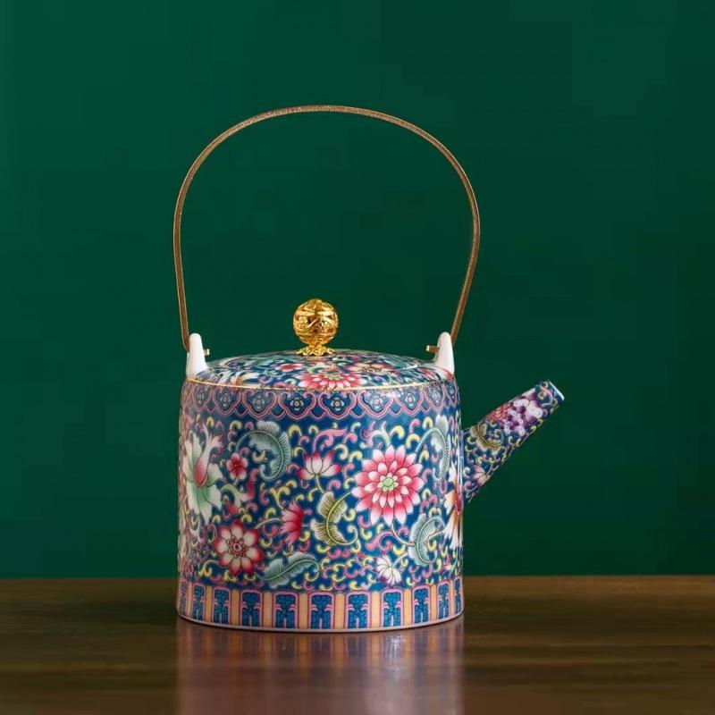 Цзиндэчжэньская керамика и керамика Керамический прессованный чайник для пуэра Чайник с ситечком для заваривания чая Чайная посуда Чайная посуда Чайная церемония