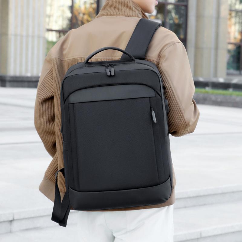 New lightweight men's backpack, a trendy and versatile computer backpack for business and commuting