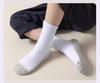 Детские хлопковые носки: Белые и черные, до середины икры, дезодорирующие, грязеотталкивающие, подходят для весны, осени и зимы